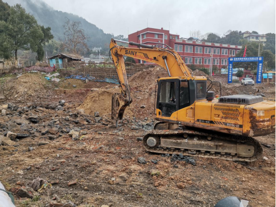 伍罕鸣调研3614厂地块土壤污染治理修复项目 以更严标准更实举措守护土地安全